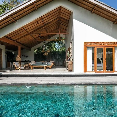 Villa Kikaa Bingin Улувату Екстер'єр фото